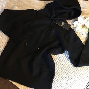 100% Cashmere Sweater with hood Size S/M NWT